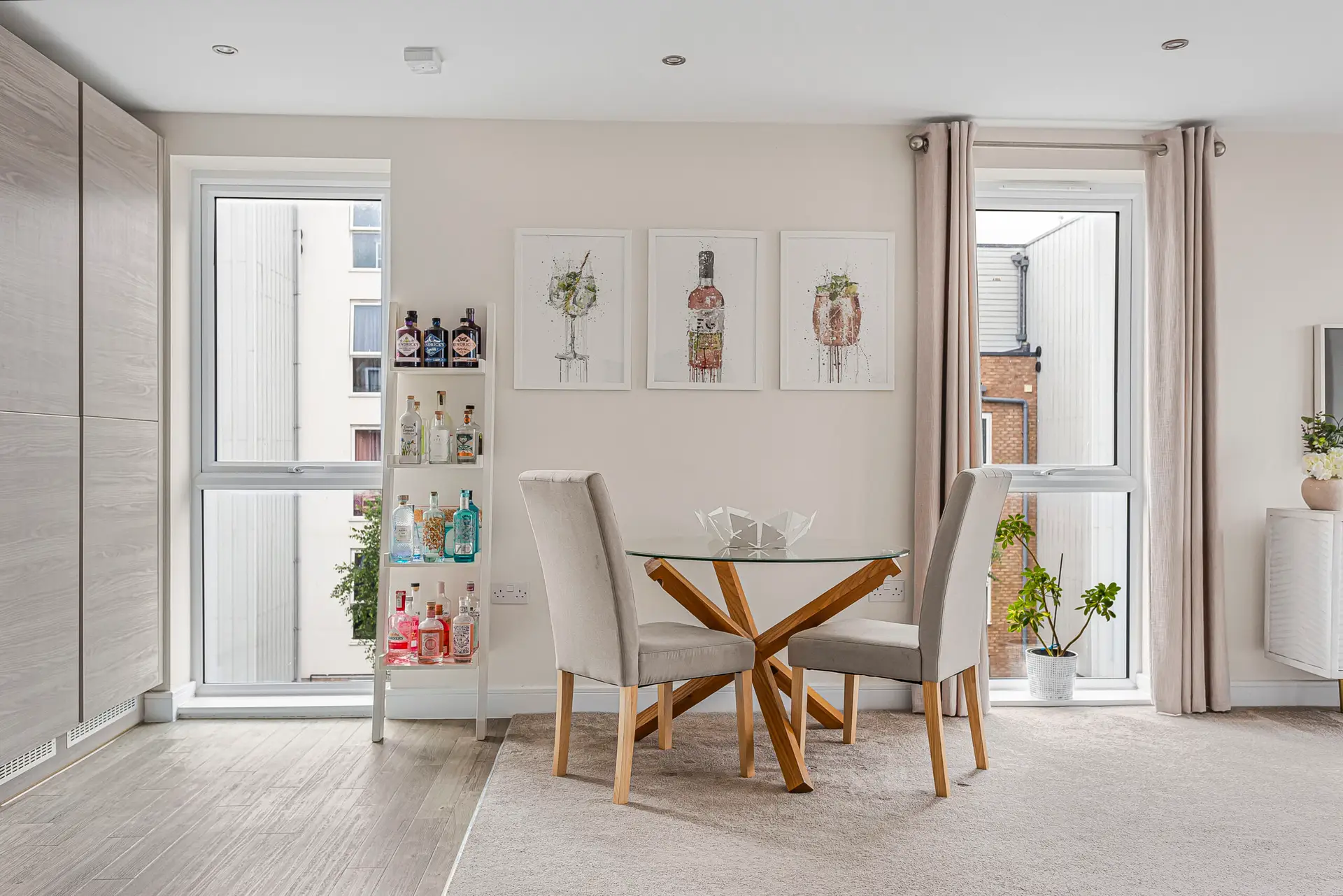 Modern Light-filled Apartment